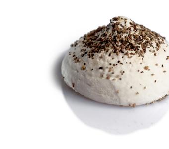Meringue Poivre